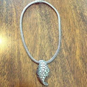 ⚡️B.O.G.O. ⚡️ John Hardy chain and leaf necklace